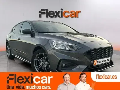Begagnad Ford Focus Trend 125 HK (91 kW) 2020 Grå