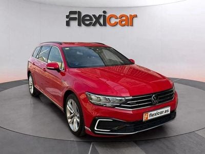 Usado VW Passat GTE 218 CV (160 kW) 2020 Rojo Familiar