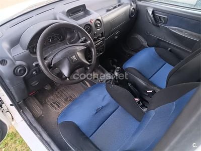 Usado Peugeot Partner Tepee 75 CV (55 kW) 2009 Blanco Monovolumen