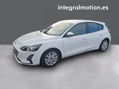 Usado Ford Focus Trend 95 CV (69 kW) 2020 Blanco Berlina