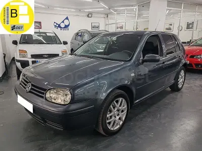 Usado VW Golf IV Conceptline 105 CV (77 kW) 2003 Gris / plata Berlina