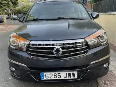 Usado SsangYong Rodius 178 CV (130 kW) 2017 Negro Monovolumen