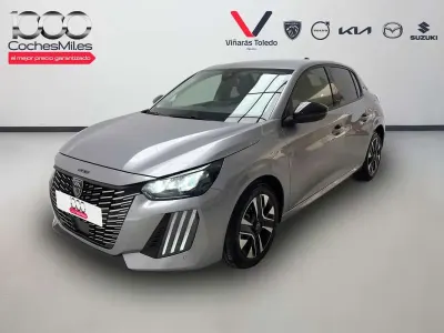 Usado Peugeot 208 Allure 101 CV (74 kW) 2025 Gris Utilitario