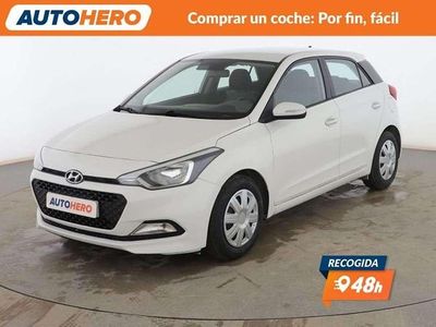Blanco Usado 2015 Hyundai i20 Utilitario | 8299 € (Precio justo)