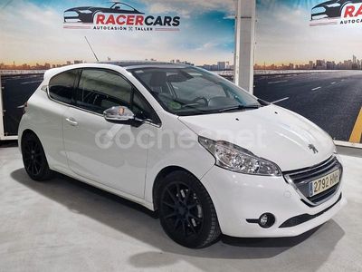 Blanco Usado 2012 Peugeot 208 Allure Utilitario | 7995 €