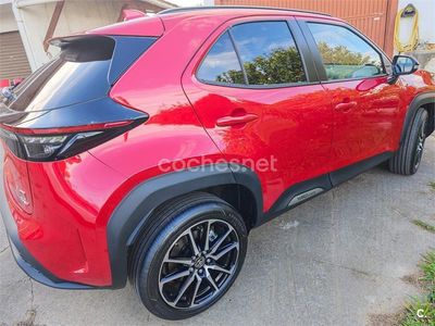Rojo Usado 2025 Toyota Yaris Cross Sport SUV | 29.700 € (Precio justo)