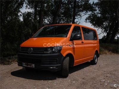 Usado VW Caravelle Trendline 102 CV (75 kW) 2016 Naranja Monovolumen