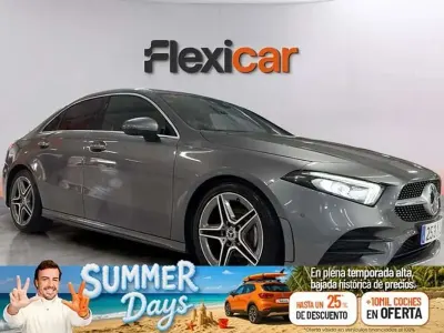 Usado Mercedes A180 116 CV (85 kW) 2019 Gris Berlina