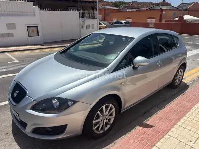 Usado Seat Leon Copa 105 CV (77 kW) 2010 Gris / plata Utilitario
