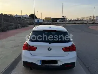 Begagnad BMW 118 143 HK (105 kW) 2016 Vit Halvkombi