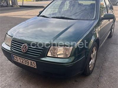 Usado VW Bora Highline 115 CV (84 kW) 1999 Verde Berlina