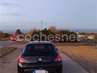 Usado Peugeot 308 GTi 136 CV (100 kW) 2008 Negro Berlina