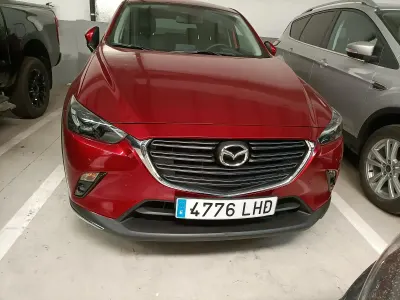 Käytetty Mazda CX-3 121 HP (88 kW) 2020 Punainen Katumaasturi