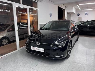Usado VW Golf VIII 110 CV (80 kW) 2023 Negro Berlina