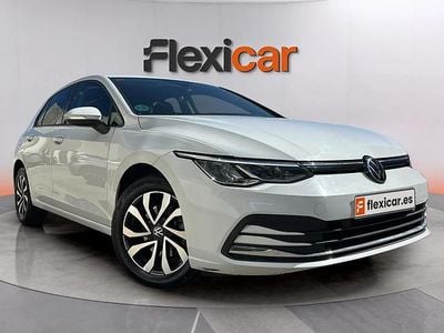 Käytetty VW Golf VII Life 150 HP (110 kW) 2021 Valkoinen Viistoperä