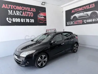 Usado Renault Mégane Bose Edition 130 CV (95 kW) 2012 Negro Berlina