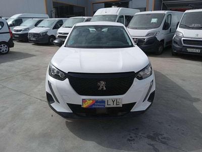Usado Peugeot 2008 Active 110 CV (80 kW) 2022 Blanco SUV