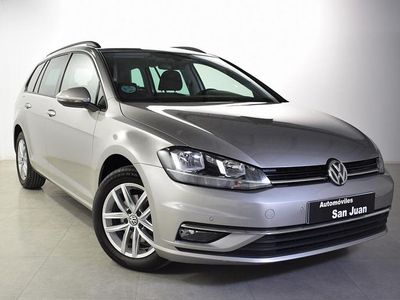 Usado VW Golf VII Advance 110 CV (80 kW) 2018 Gris Familiar