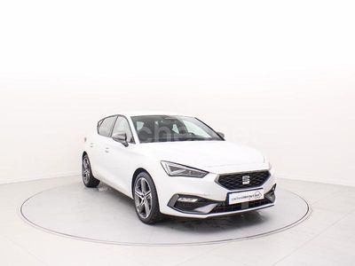 Blanco Nuevo 2025 Seat Leon FR Berlina | 24.900 € (Precio justo)