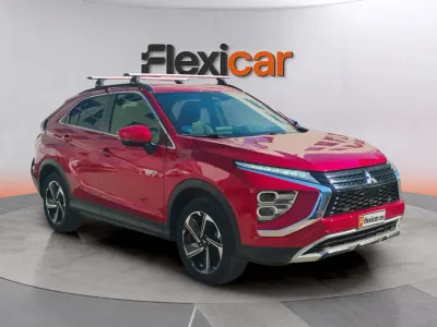 Usado Mitsubishi Eclipse Cross 188 CV (138 kW) 2022 Rojo SUV