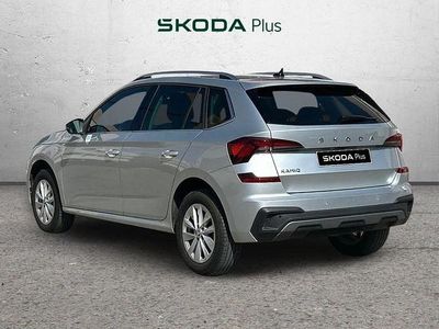 Usado Skoda Kamiq Selection 115 CV (84 kW) 2024 Gris plata SUV