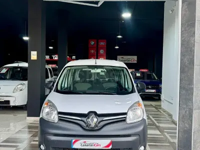 Usado Renault Kangoo Edition One 95 CV (69 kW) 2021 Blanco Monovolumen