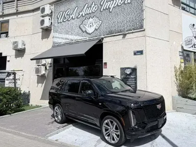 Usado Cadillac Escalade 426 CV (313 kW) 2025 Negro SUV