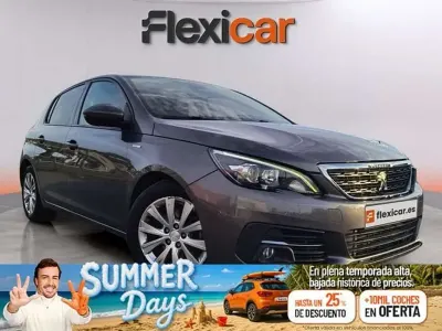 Usado Peugeot 308 Access 110 CV (80 kW) 2020 Gris Utilitario