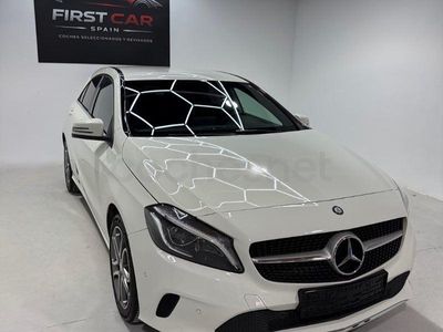 Begagnad Mercedes A180 AMG line 122 HK (89 kW) 2015 Vit Sedan