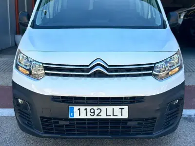 Usado Citroën e-Berlingo Live 102 CV (75 kW) 2021 Blanco Monovolumen