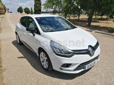 Begagnad Renault Clio IV LIMITED 76 HK (55 kW) 2019 Vit Sedan
