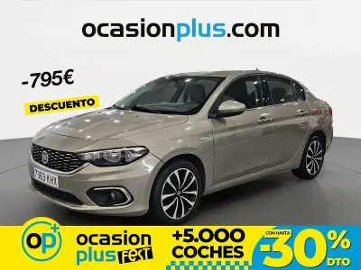 Usado Fiat Tipo Lounge 95 CV (69 kW) 2018 Beige Berlina