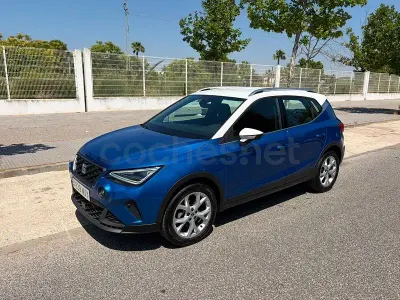 Usado Seat Arona FR 116 CV (85 kW) 2025 Azul SUV