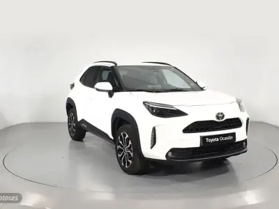 Usado Toyota Yaris Cross Active 116 CV (85 kW) 2025 Blanco SUV