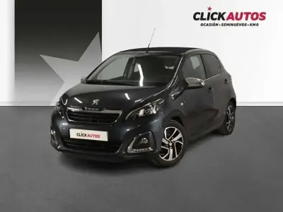 Usado Peugeot 108 Allure 72 CV (52 kW) 2021 Gris Utilitario