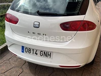 Usado Seat Leon Ecomotive 105 CV (77 kW) 2009 Blanco Utilitario