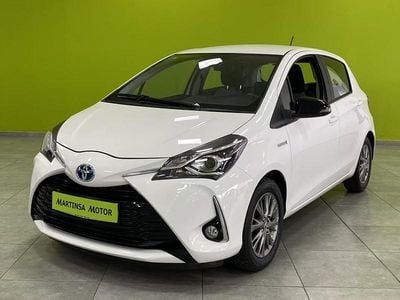 Usado Toyota Yaris Hybrid Active 116 CV (85 kW) 2020 Blanco Berlina