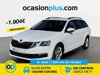Usado Skoda Octavia Ambition 150 CV (110 kW) 2020 Blanco Familiar