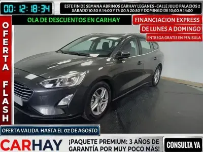 Usado Ford Focus Trend 125 CV (91 kW) 2019 Gris Familiar