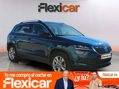 Usado Skoda Karoq Ambition 150 CV (110 kW) 2022 Azul SUV