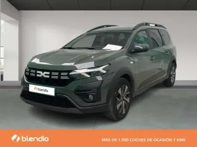 Usado Dacia Jogger Expression 110 CV (80 kW) 2025 Verde Monovolumen