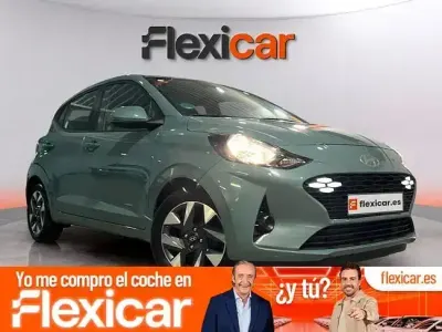 Usado Hyundai i10 67 CV (49 kW) 2023 Verde Utilitario