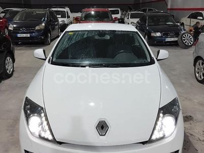 Usado Renault Laguna Coupé 150 CV (110 kW) 2012 Blanco Coupe