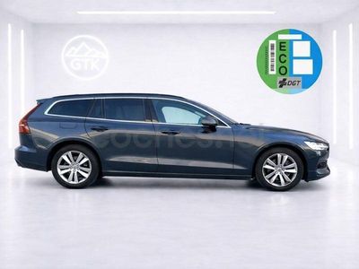 Usado Volvo V60 Core 197 CV (144 kW) 2021 Azul Familiar