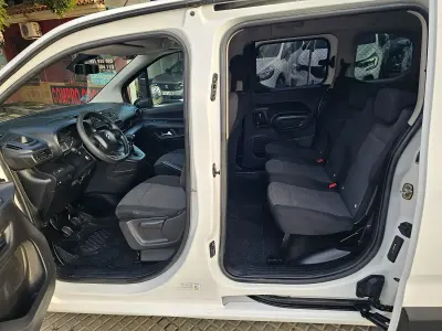 Usado Citroën Berlingo Feel 100 HP (73 kW) 2021 Branco Monovolume