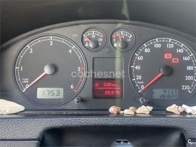 Usado VW Multivan Highline 174 CV (127 kW) 2005 Negro Monovolumen