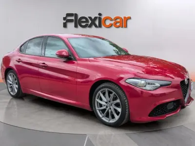Usado Alfa Romeo Giulia Sprint 190 CV (139 kW) 2022 Rojo Berlina