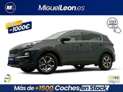 Usado Kia Sportage 136 CV (100 kW) 2021 Gris / plata SUV