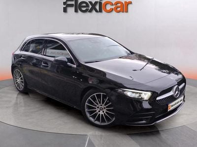 Usado Mercedes A200 163 CV (119 kW) 2018 Negro Utilitario
