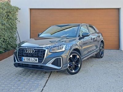 Usado Audi Q2 S-Line 116 CV (85 kW) 2022 Gris / plata SUV